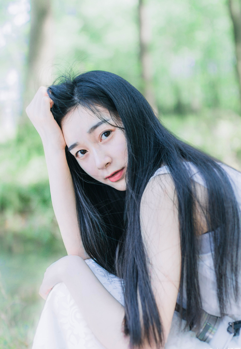我的心是颗冰糖山楂，甜也为你，酸也为你。能一口咬上来吗，然后我好偷偷抱紧你。